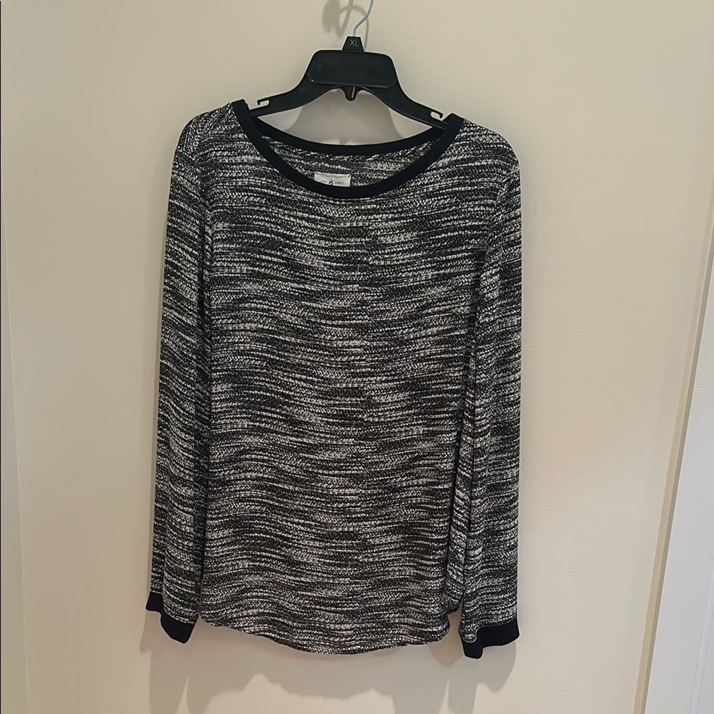 Lou & Grey Black and White Long Sleeve Blouse